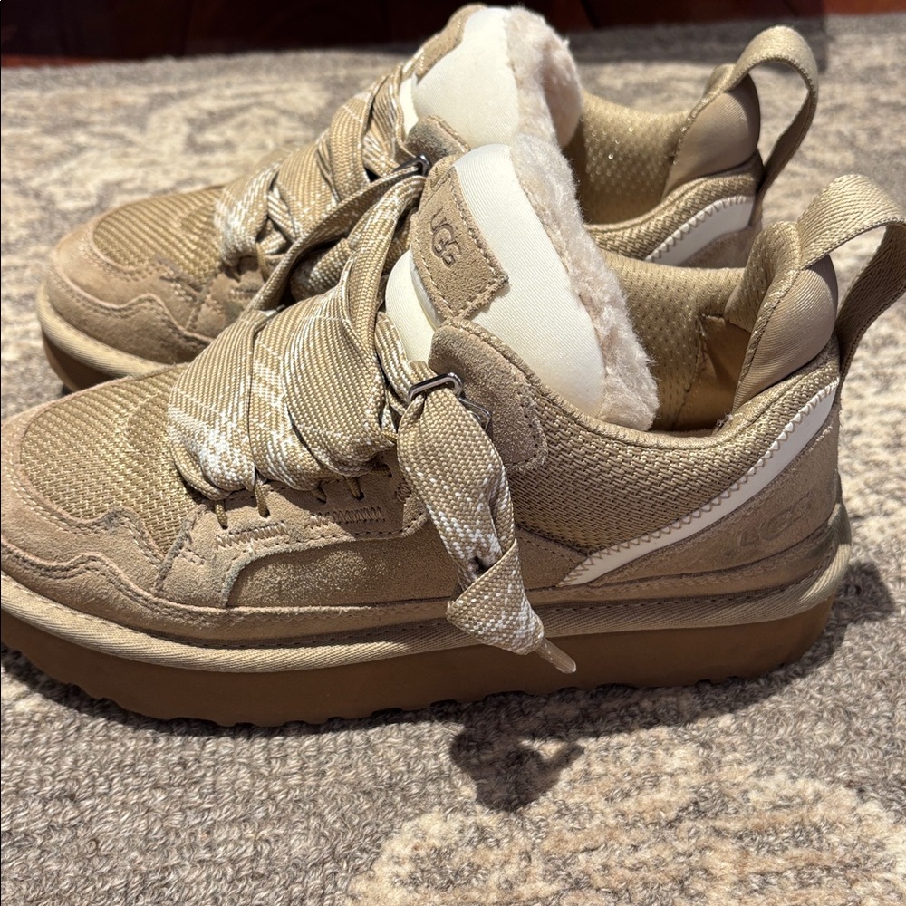 UGG Women’s lowmel sneakers in color sand - Picture 2 of 4